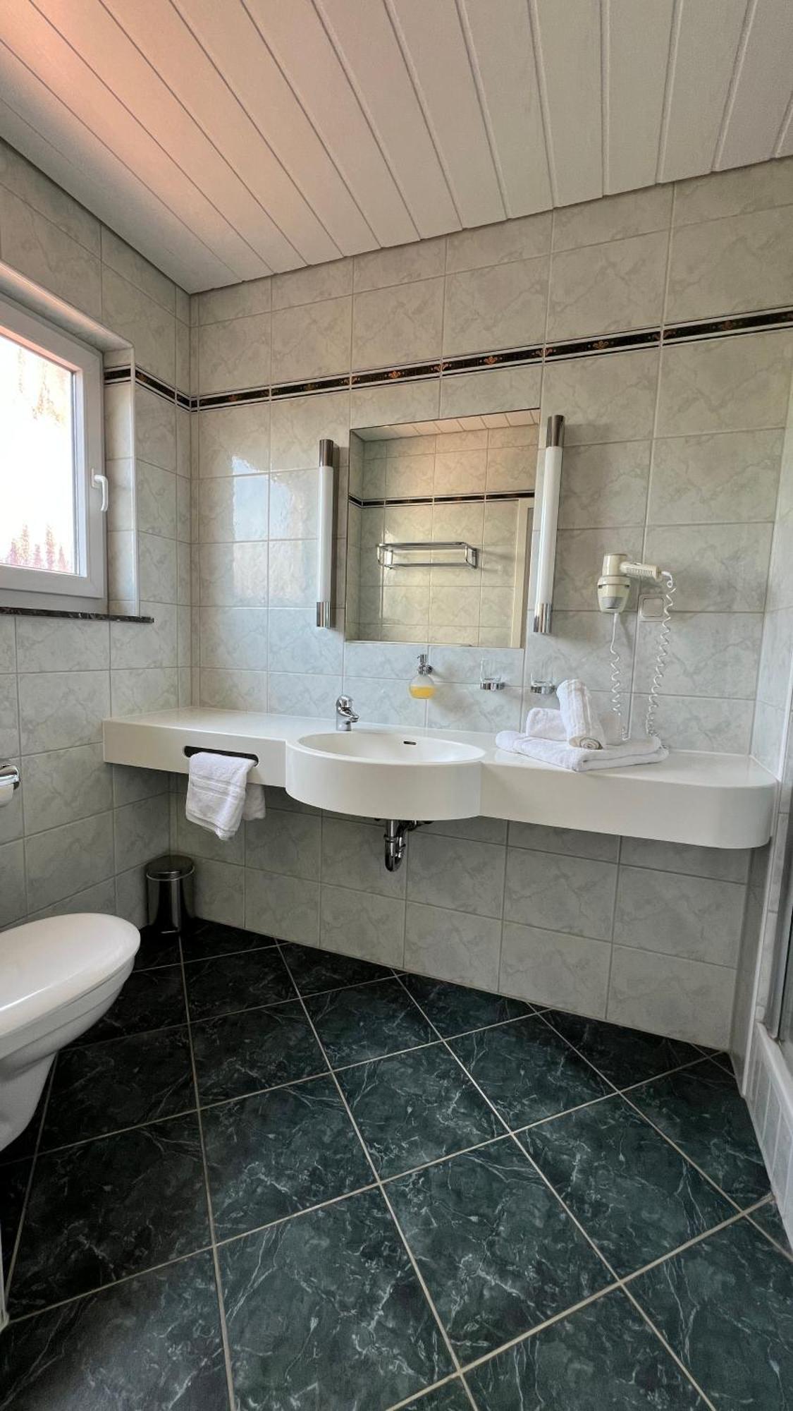 Gaestehaus Kliebenstein Saarwellingen Екстериор снимка